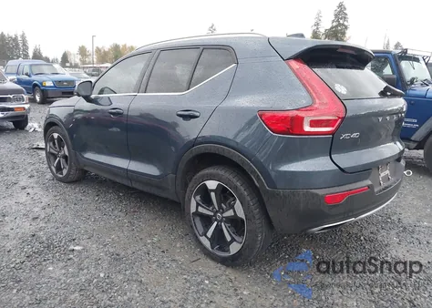 2019 Volvo Xc40 T5 Inscription из США, поврежденный, VIN YV4162UL8K2111354